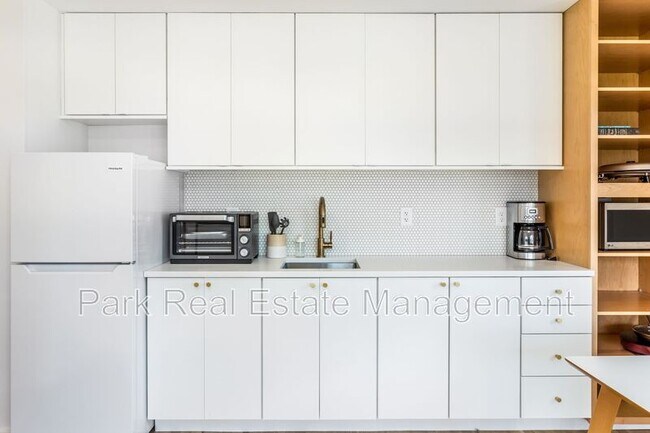 Building Photo - 123 Idlewild Ave