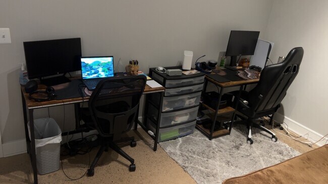 Apt. 100 Office - Botany Apartments