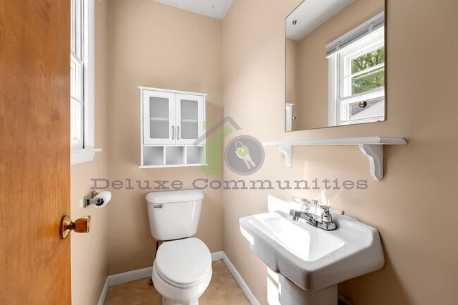 Building Photo - 1244 Katrina Dr SE