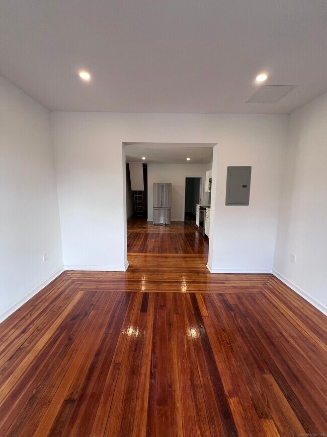 Building Photo - 36 Vermont St