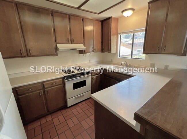 Building Photo - AVAILABLE AUGUST -  Spacious Los Osos Home - 3 Bed / 2 Bath
