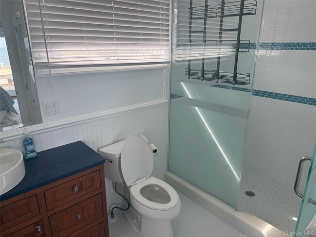 Building Photo - 25 Shinnecock Rd