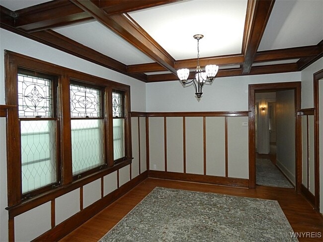 Building Photo - 135 Park St