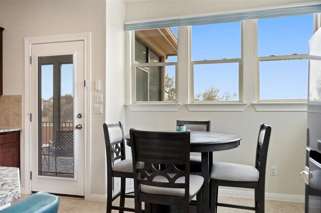 Building Photo - 5404 Traviston Dr