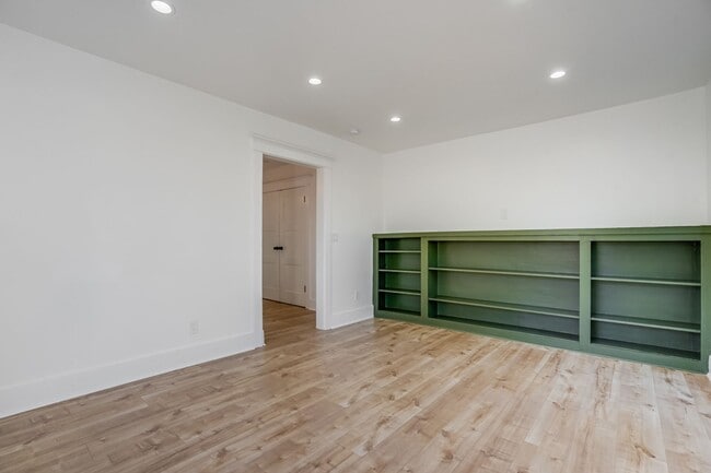 Building Photo - 631 N Rampart Blvd