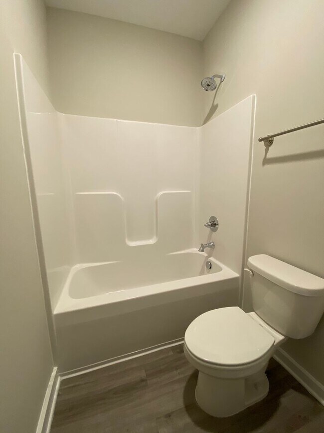 Building Photo - Home for Rent in Brookwood ... Available to View Now!!!