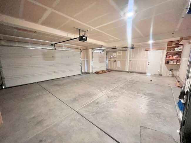 Building Photo - 1602 Dodder Dr