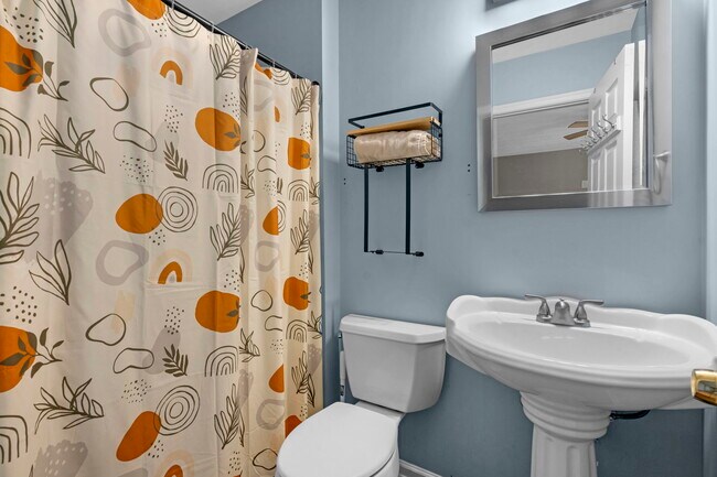 Building Photo - 2910 Mattox Dr