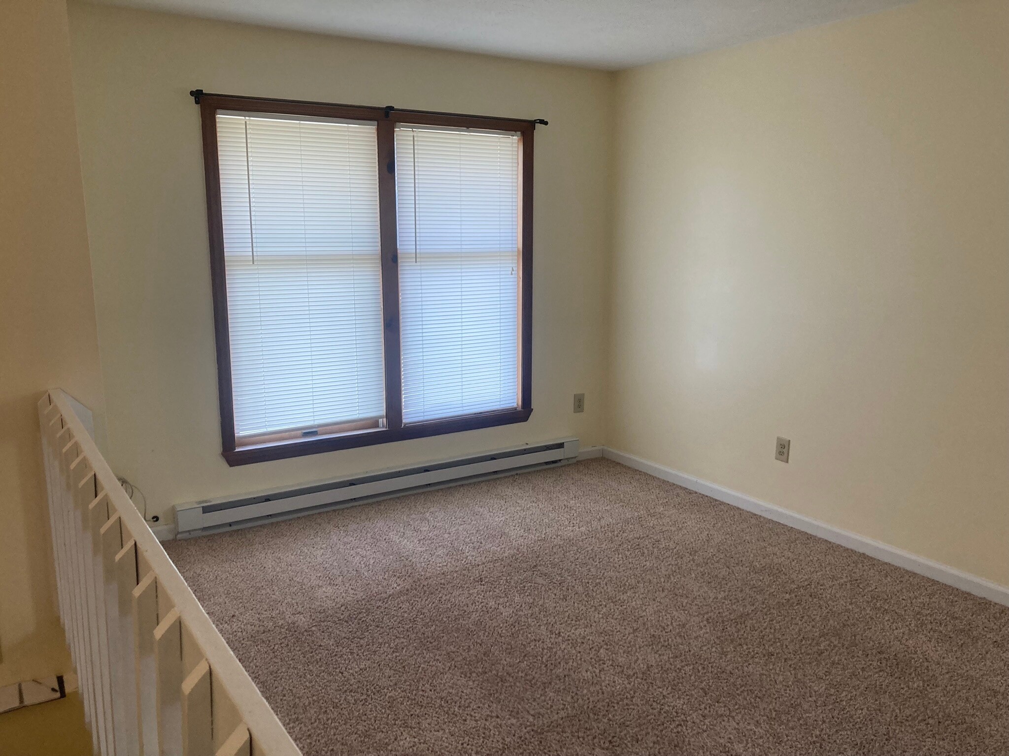 Living Room - 3121 Shellers Bend Rd