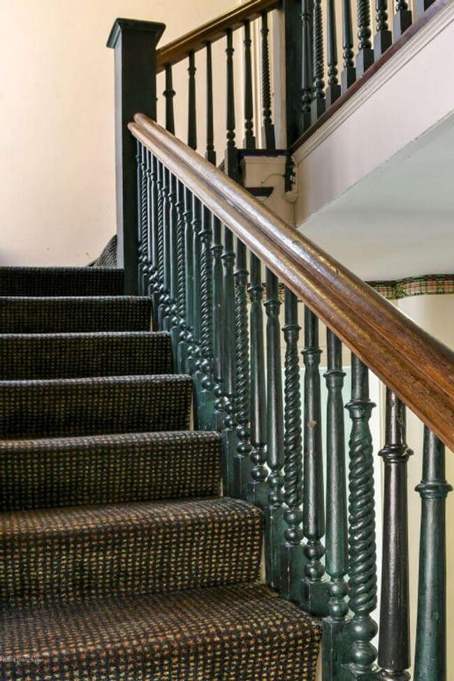 Building Photo - 1454