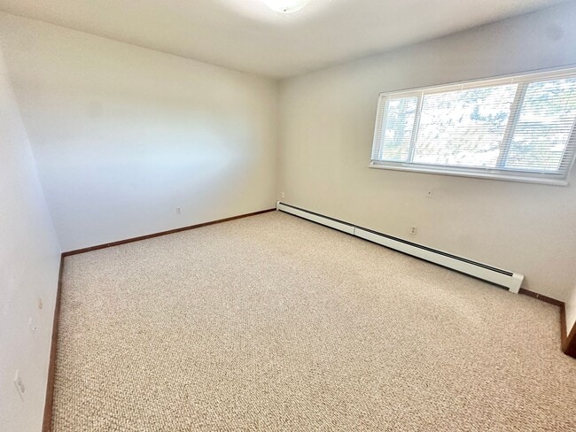 Building Photo - 745 Nyssa Dr