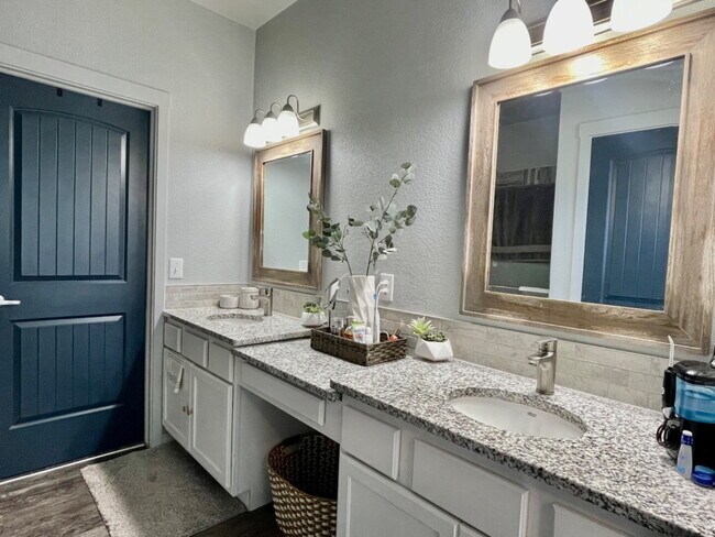 Building Photo - Stunning 3-Bed Ranch with 3-Car Garage & RV Parking in Pueblo West