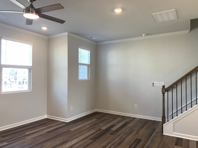 Building Photo - New Townhome In Amazing Apex Location, 3 B...