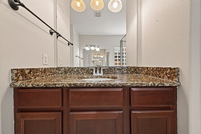 Building Photo - 26414 Forest Pine Ln