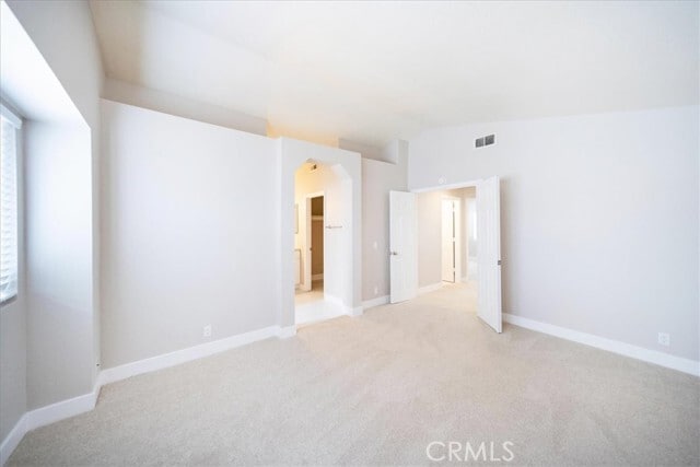 Building Photo - 24687 New Haven Dr