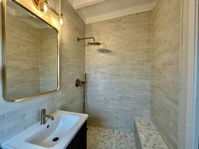 Building Photo - Beautifully Brand New Updated Home- Great Schools- Pet Okay