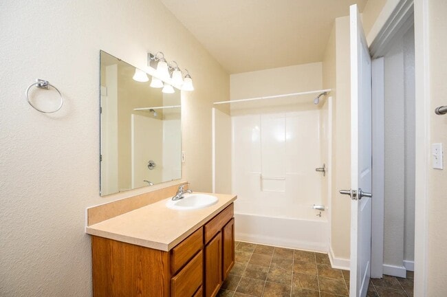 Building Photo - 312 Court St