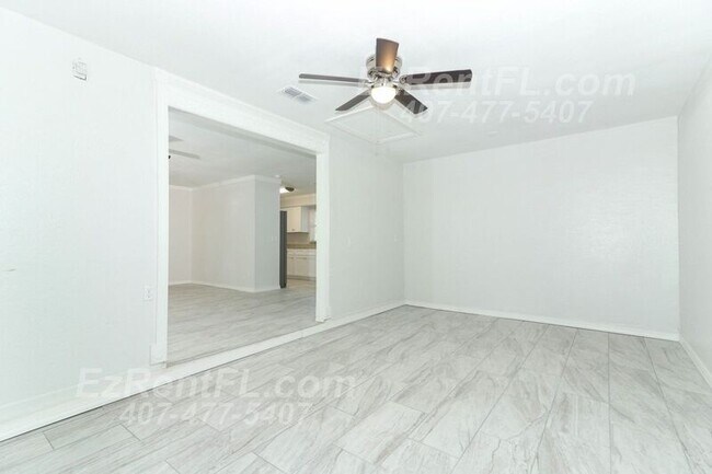 Building Photo - 3833 Holly Ct