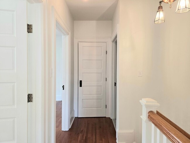 Building Photo - 1306 Officers Row