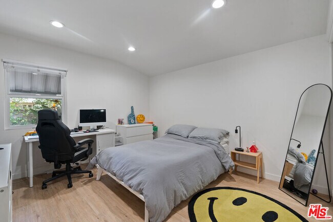 Building Photo - 5211 Allott Ave