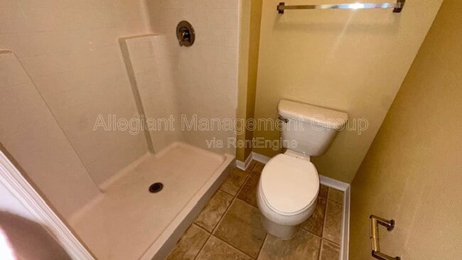 Building Photo - 104 Richmar Ave