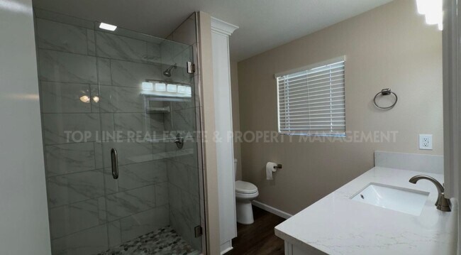 Building Photo - Brand New Fully Remodeled Home Near Cypress School in Tulare! Available Now!