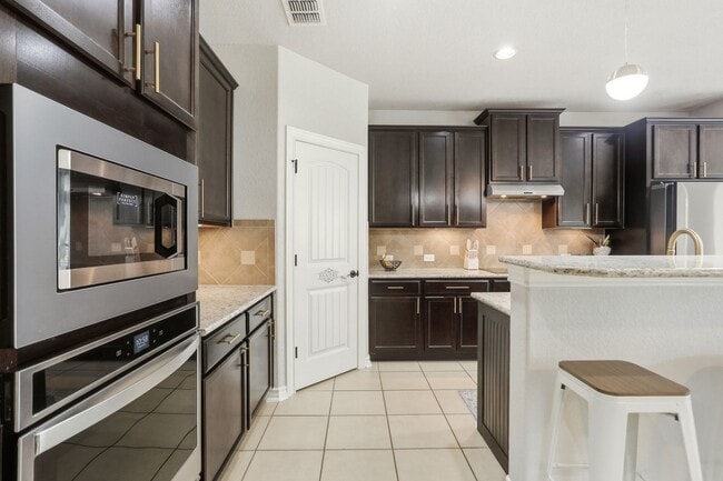 Building Photo - Charming 4-Bedroom Home in Kallison Ranch – Resort-Style Amenities & Prime Location!