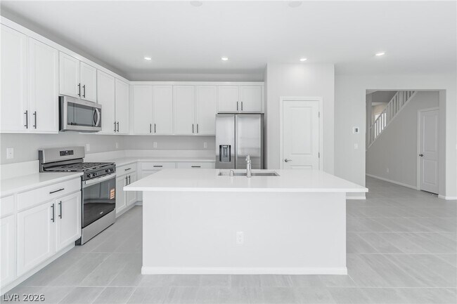 Building Photo - 5945 Lindenberry Walk St