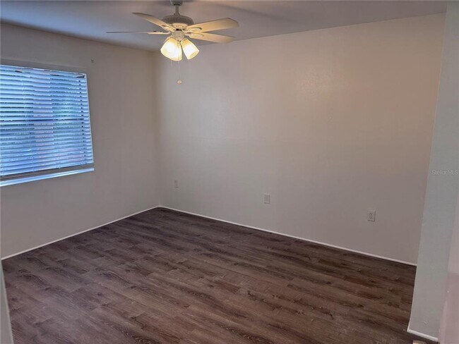 Building Photo - 3016 Parkway Blvd