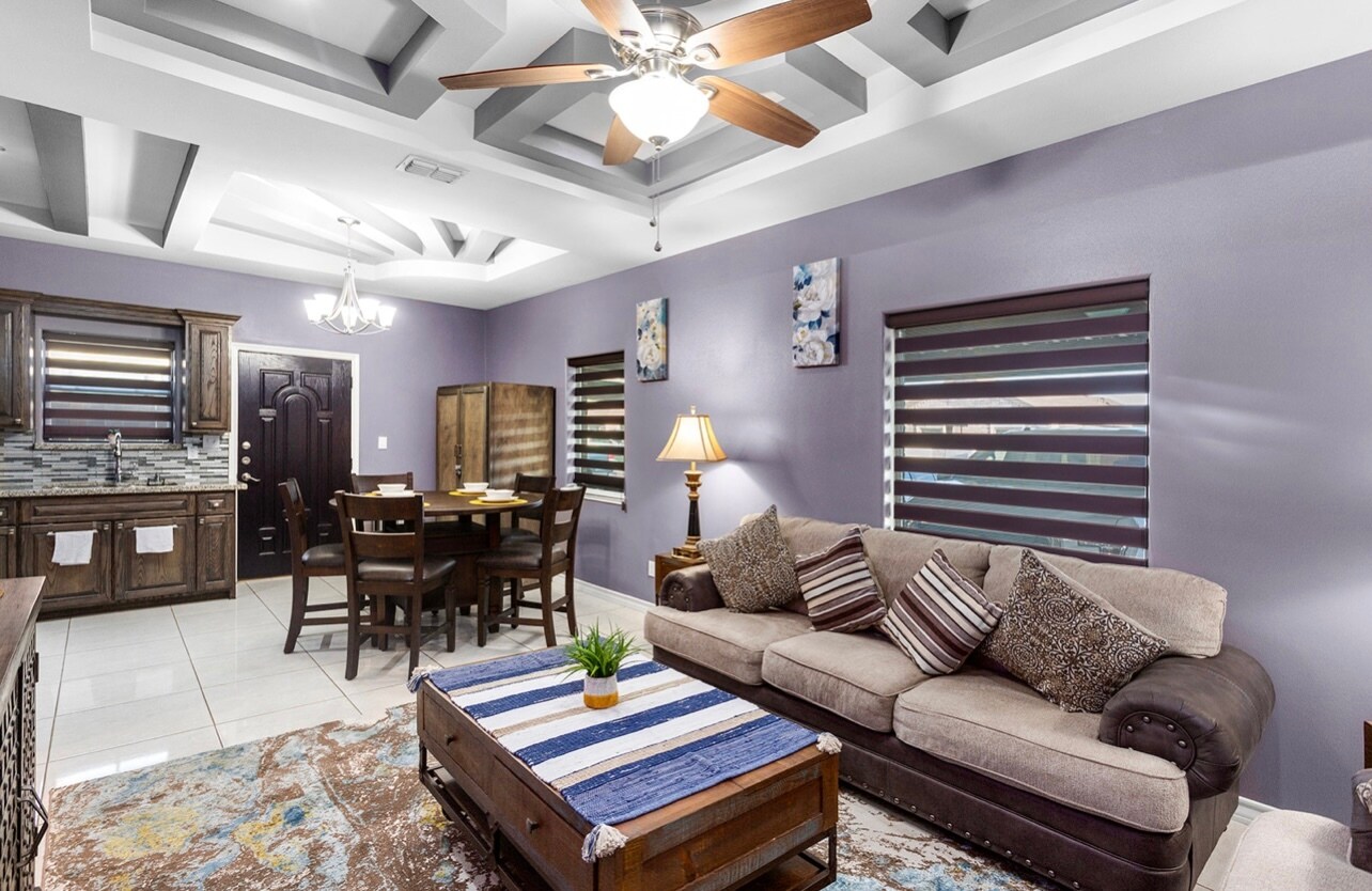 Living Room Entrance - 2616 Larkspur Ave