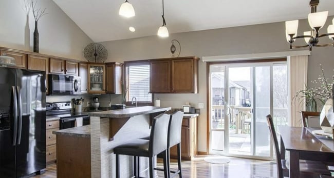 Building Photo - 4 Bdrm/3Bath Single Family Home
