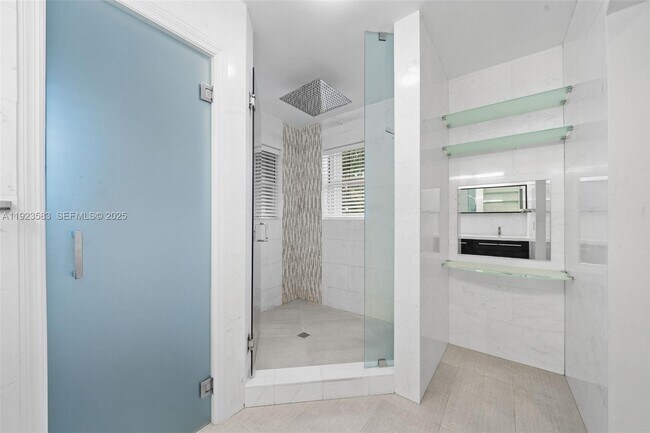 Building Photo - 1240 Weeping Willow Way