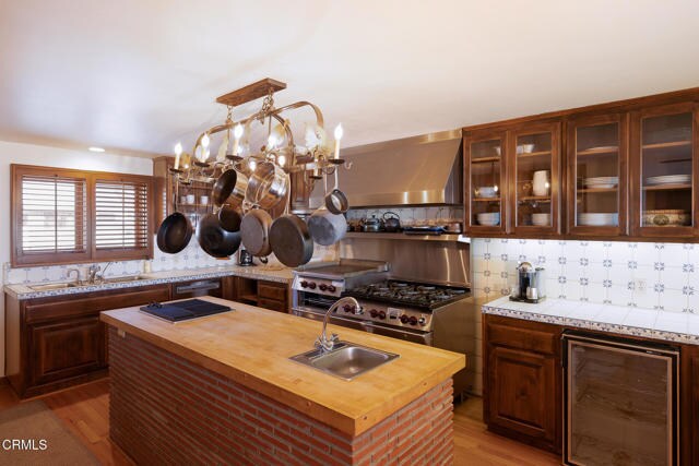 Building Photo - 3265 Ocean Dr