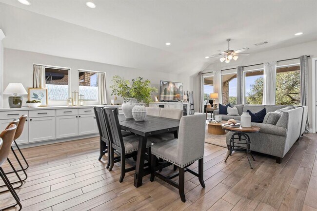 Building Photo - 313 Terrene Trl