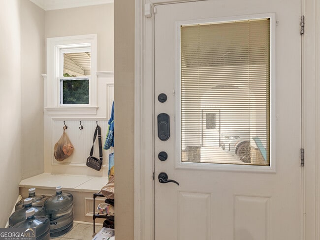 Building Photo - 1695 Whitley Rd