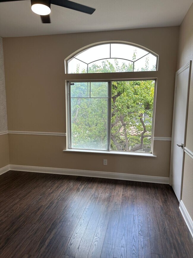 Building Photo - Centrally Located 2 Bedroom & 2 Bathroom Townhome w/ Garage in Cabo Bahia Community