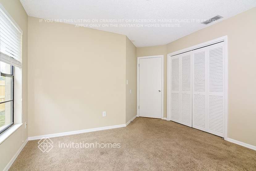 Building Photo - 1406 Clarion Dr