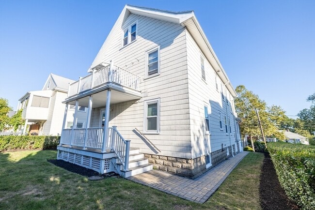 Building Photo - 35 Hosmer St