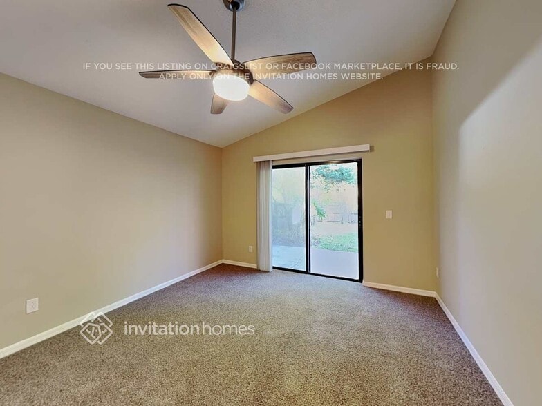 Building Photo - 1453 Hyde Park Dr