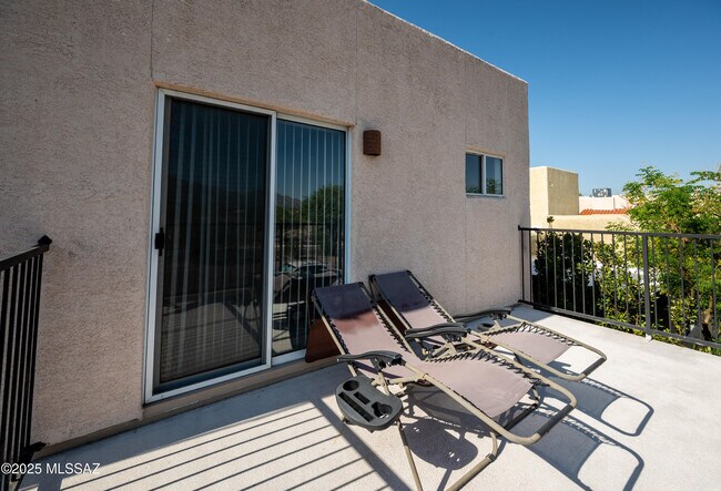 Building Photo - 4339 E Samantha Dr