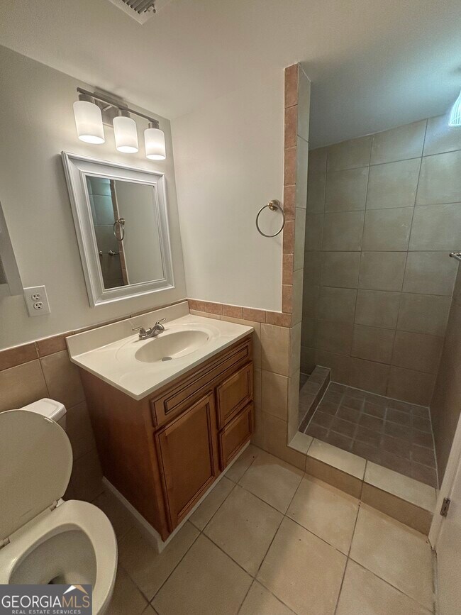 Building Photo - 2215 Ranch Trail