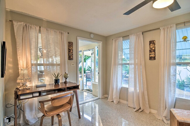 Building Photo - 11548 62nd Ave N