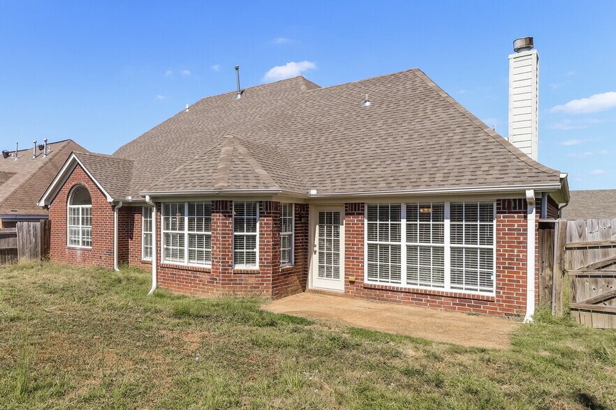 Building Photo - 4925 Noel Mission Dr