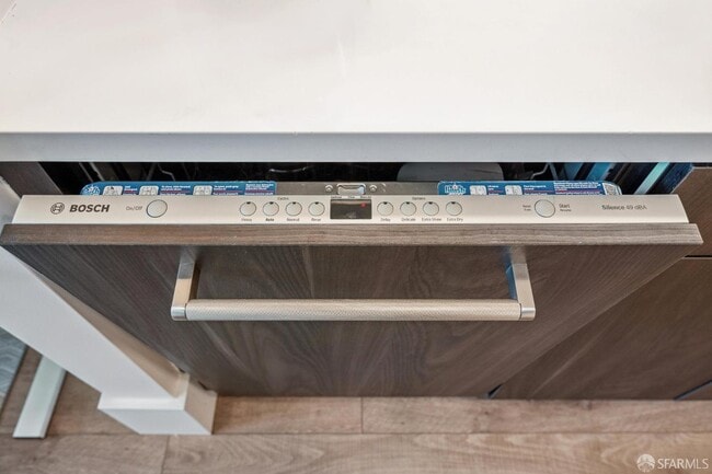 Building Photo - 1288 Howard St