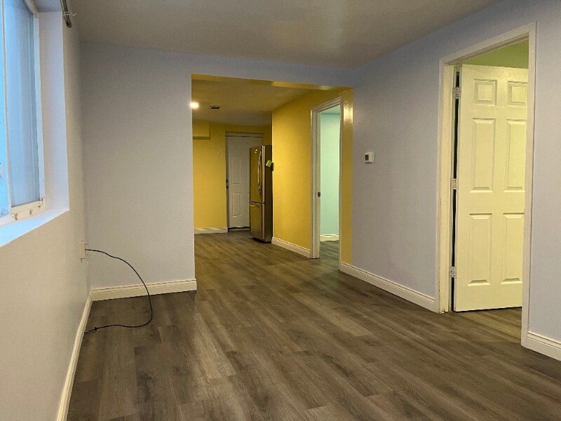 Building Photo - 1639 W 38th Pl