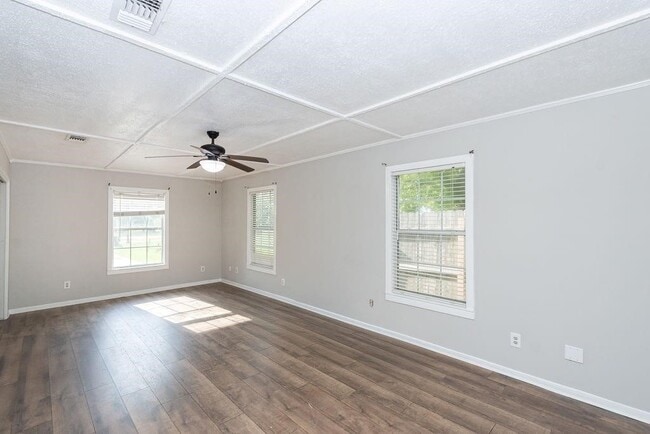 Building Photo - 2523 S Broadway St