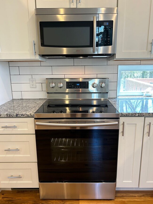 Building Photo - East AVL - JAG 2018 Green Built Custom Home