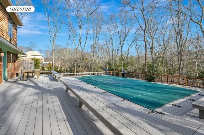 Building Photo - 320 Edge of Woods Rd