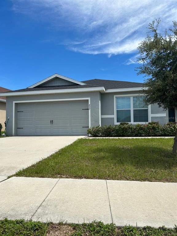 Primary Photo - 497 Pentas Ln