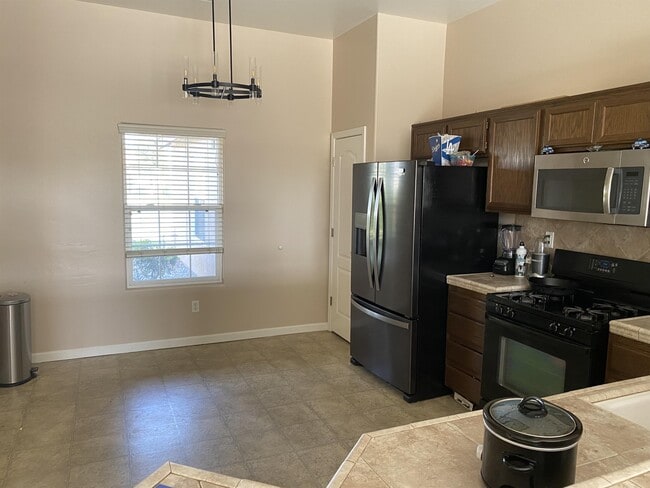 Building Photo - 8109 Libby Ct